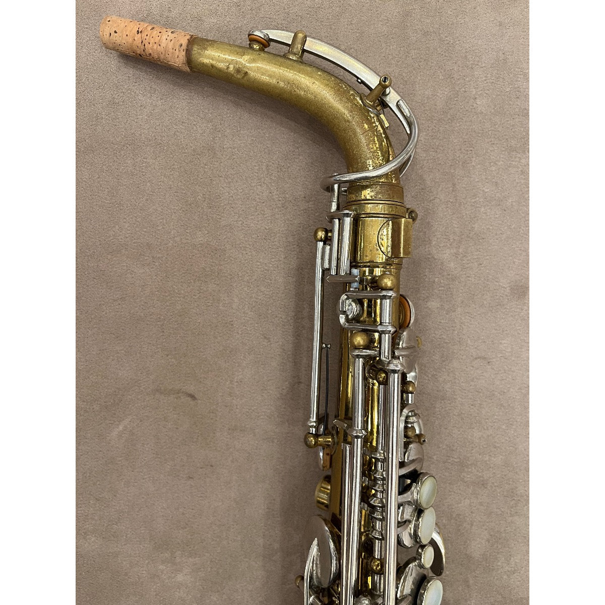 Buescher Aristocrat Series IV altsaxofoon 471049