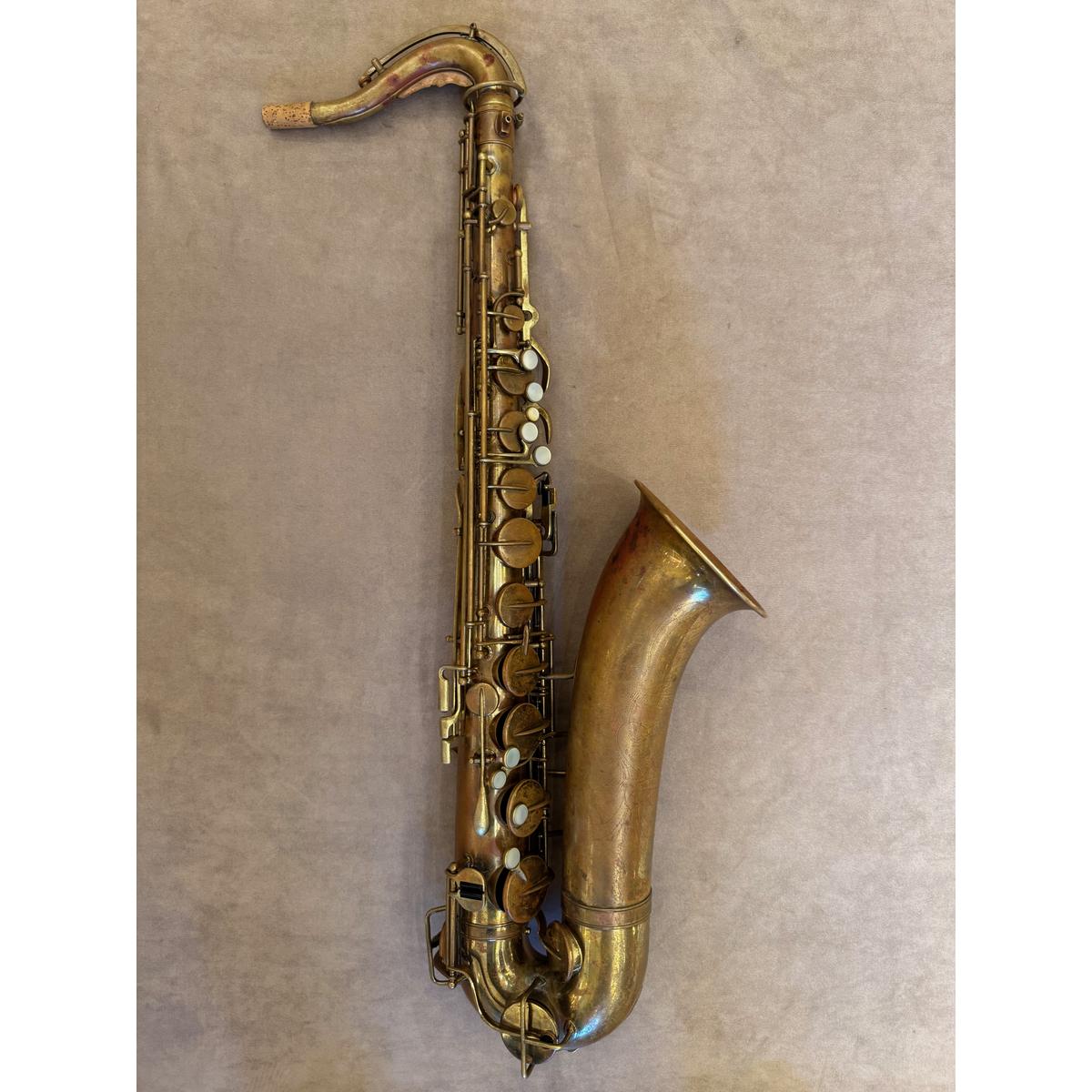 Buescher Aristocrat tenorsaxofoon 9950