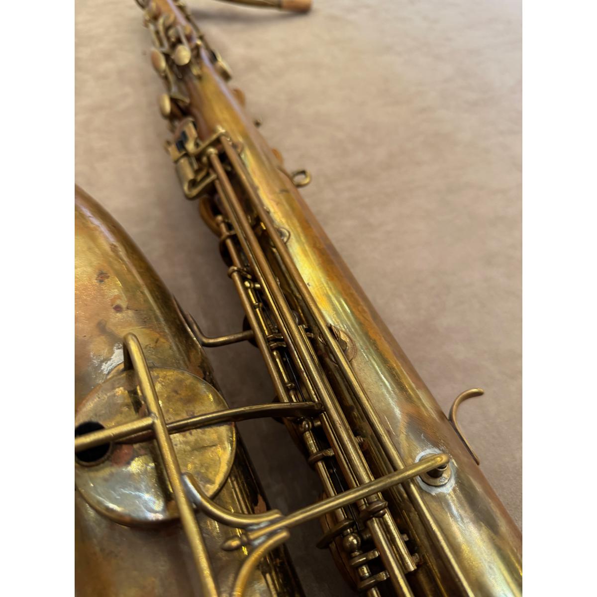 Buescher Aristocrat tenorsaxofoon 9950
